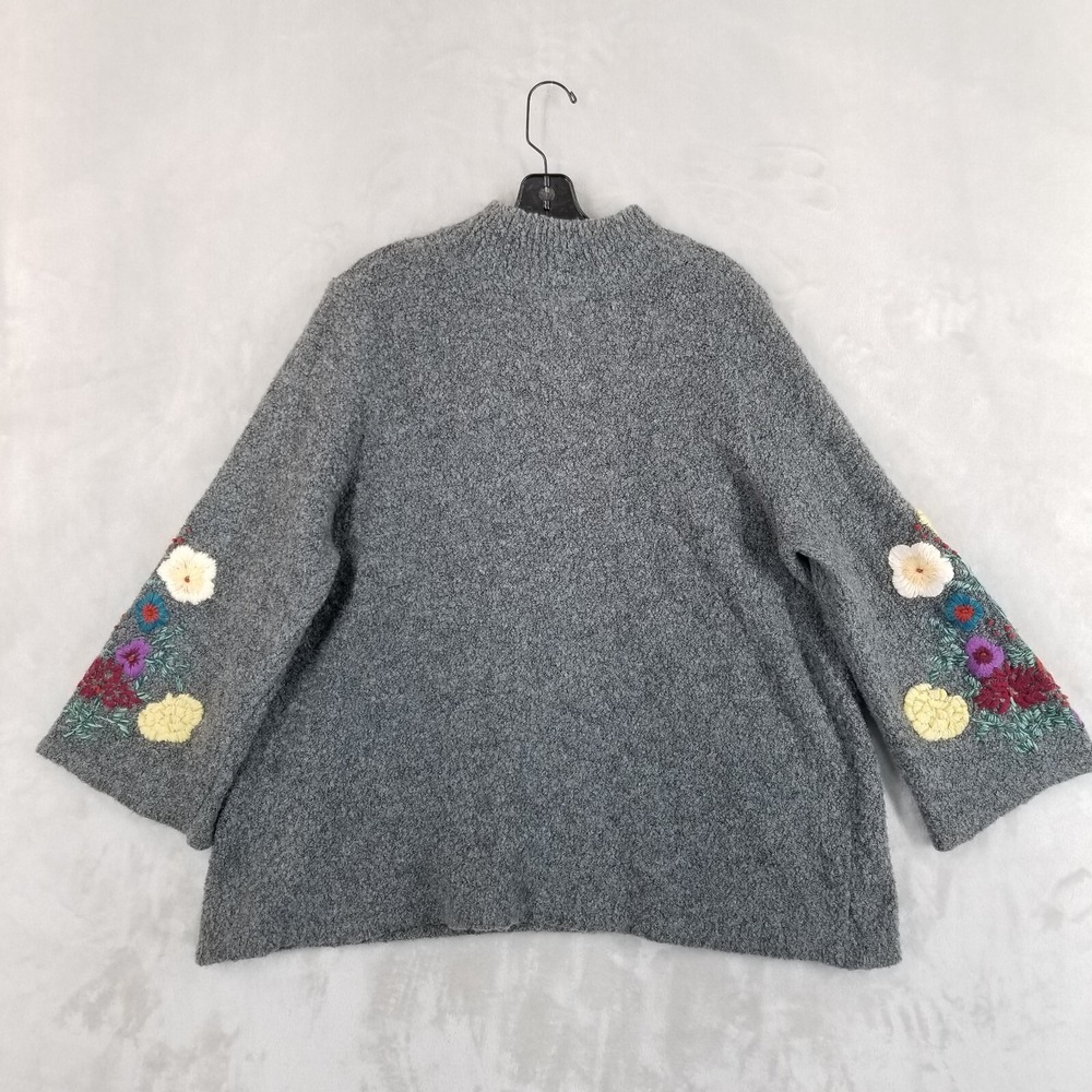 Denim 24/7 Gray Sweater with Floral Embroidery - Picture 3 of 10